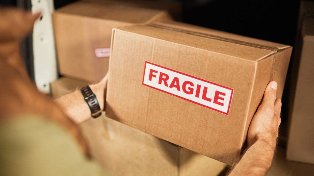 A box with a tag written fragile